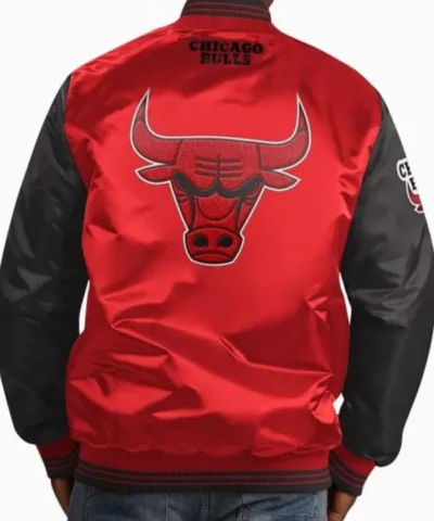 Starter NBA Chicago Bulls Striped Satin Full-Snap Jacket
