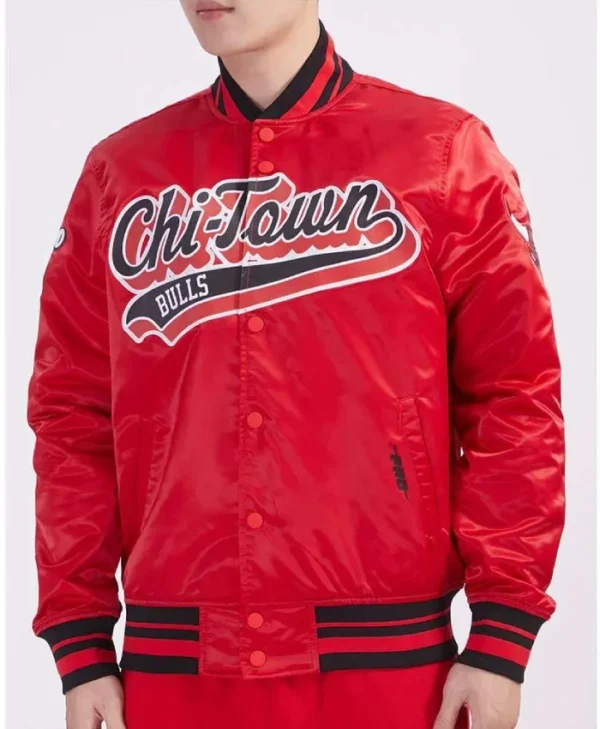 Chicago Bulls Script Tail Full-Snap Satin Black Varsity Jacket
