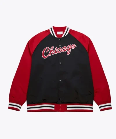 Chicago Bulls Vintage Logo Double Clutch Full-Snap Satin Black and Red Jacket