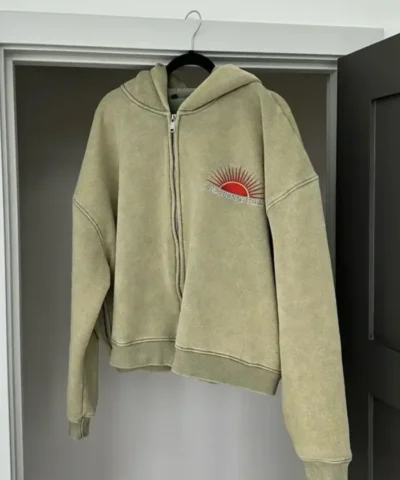 Gv Gallery Raspberry Hills Cropped Zip-Up Hoodie - Recreated