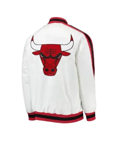 Starter The D-Line Chicago Bulls White Satin Jacket