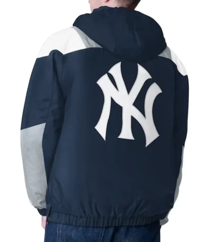 new-york-yankees-charger-pullover-jacket