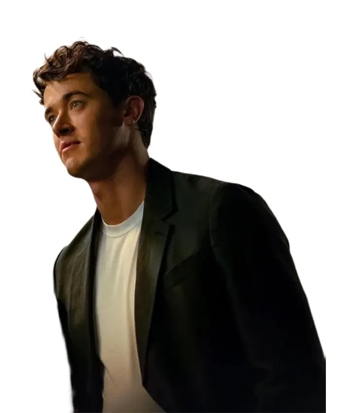 People We Meet on Vacation Tom Blyth Black Blazer