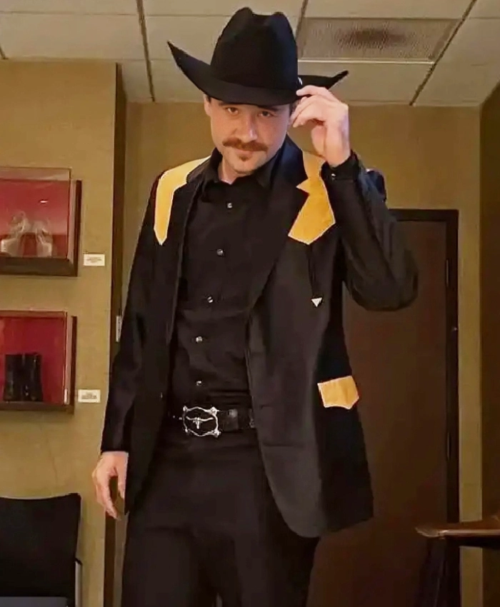 A Grand Ole Opry Christmas Luke Benward Blazer