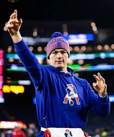 Drake Maye Patriots Retro Logo Hoodie