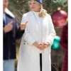 Finding Mr. Christmas Melissa Peterman White Coat