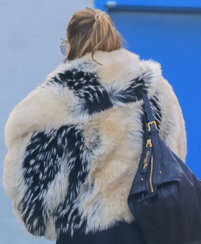 Arrives Jennifer Lopez Los Angeles Fur Coat