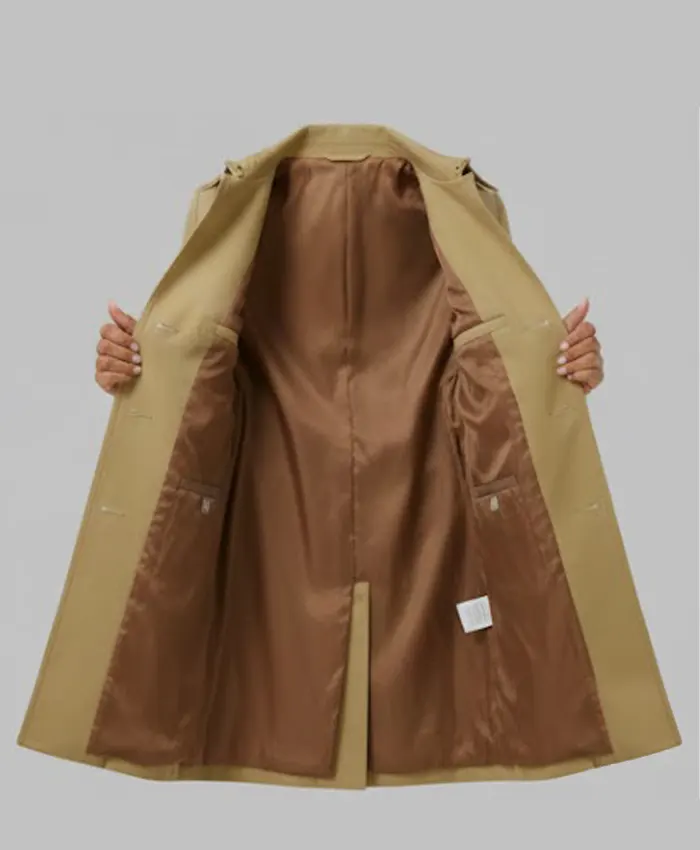 Maxxed Out Season 1 Leah Collins Beige Coat