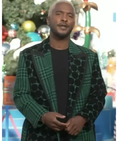 Scott Evans Access Hollywood 2025 Two-Tone Coat