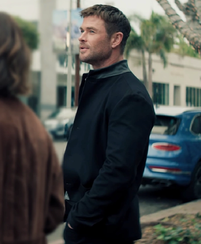Crime 101 Chris Hemsworth Black Coat - Image 2