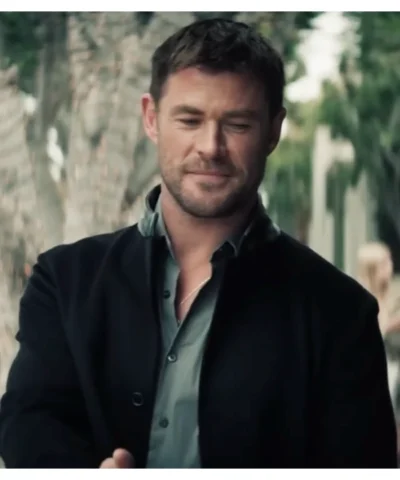 Crime 101 Chris Hemsworth Black Coat