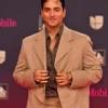 Maluma Cropped Beige Blazer