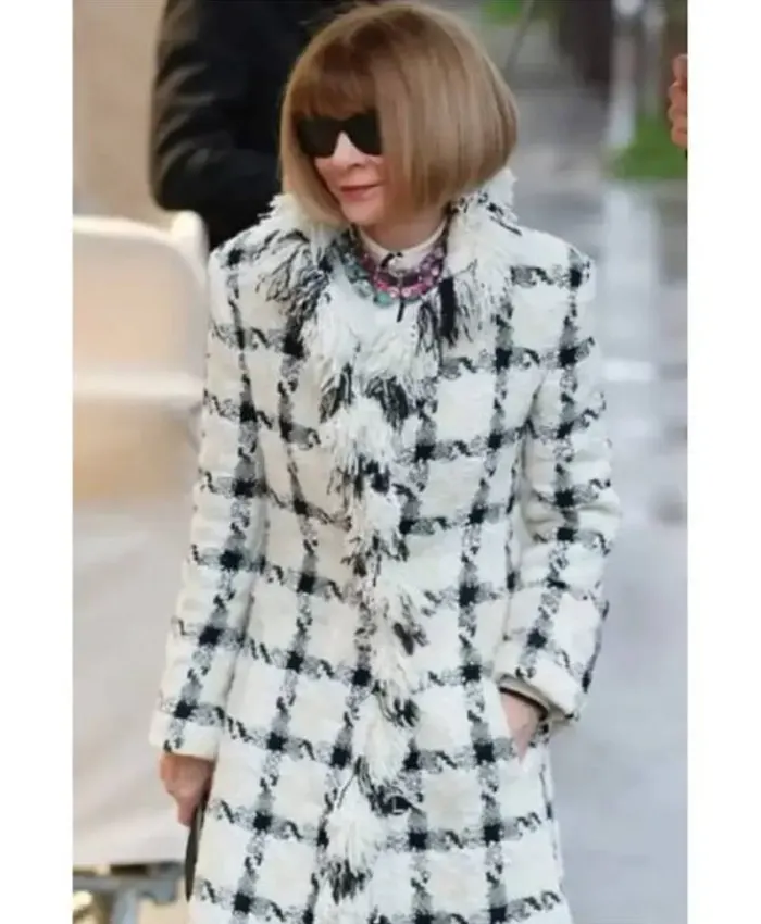 Anna Wintour Paris Fashion Week 2026 Windowpane Plaid Coat