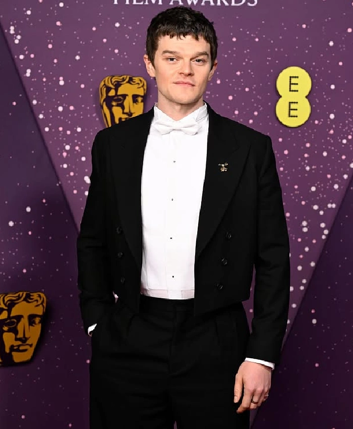 Robert Aramayo Red Carpet 2026 Bafta Awards Suit
