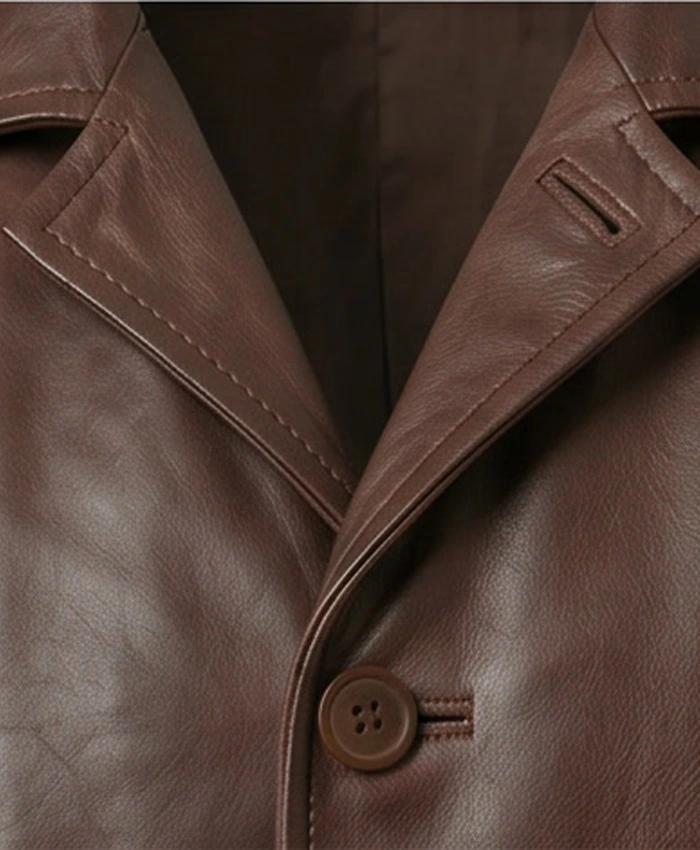 Mens Tan Distressed Leather Car Coat Close Up Collar and Closure